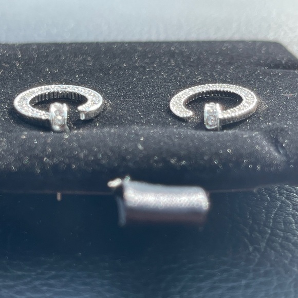 VINCE CAMUTO Ayla Earrings Silver - Picture 7 of 12